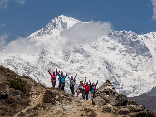 Mesék a Mount Everest alaptábor gyalogtúráról – 6. rész: Egy képeslapban ébredni