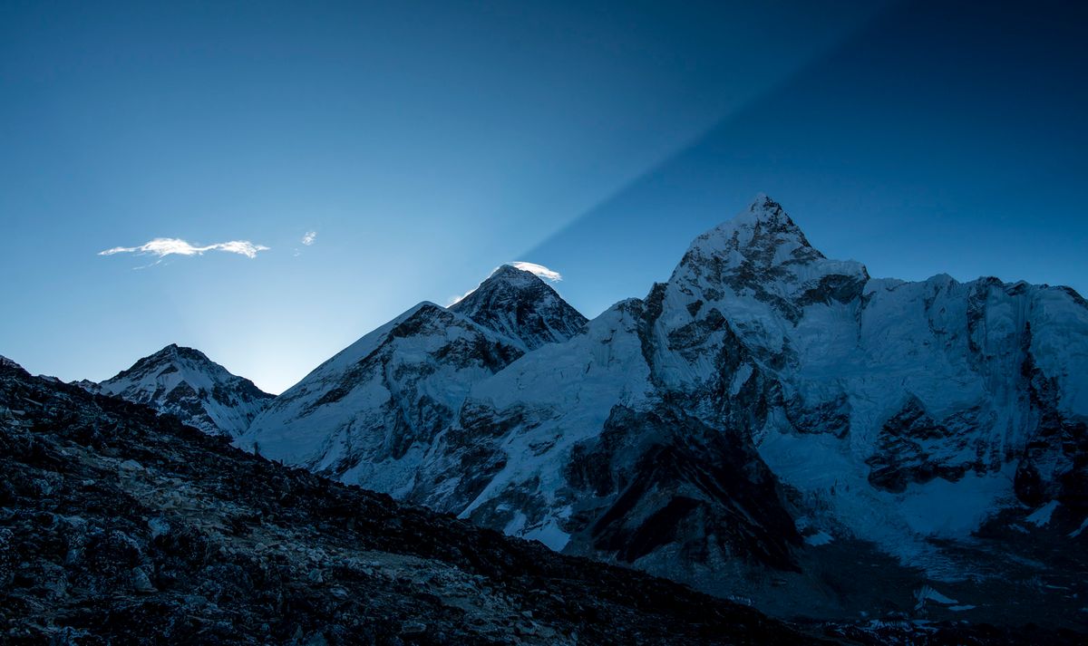 Gorak Shep (5160 m) – Kala Pattar (5645 m) – Dingboche (4410 m)