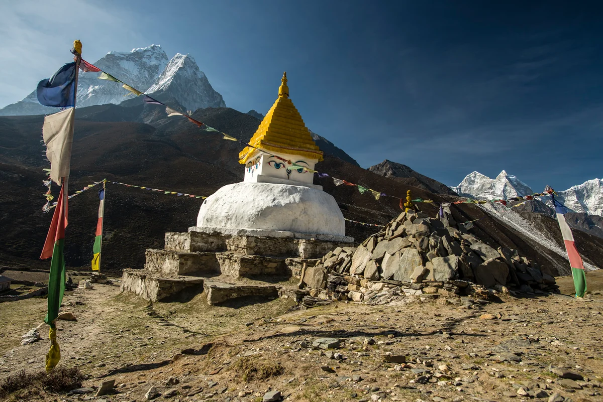 Namche Bazaar (3440 m) – Phakding (2650 m) – Lukla (2800 m)