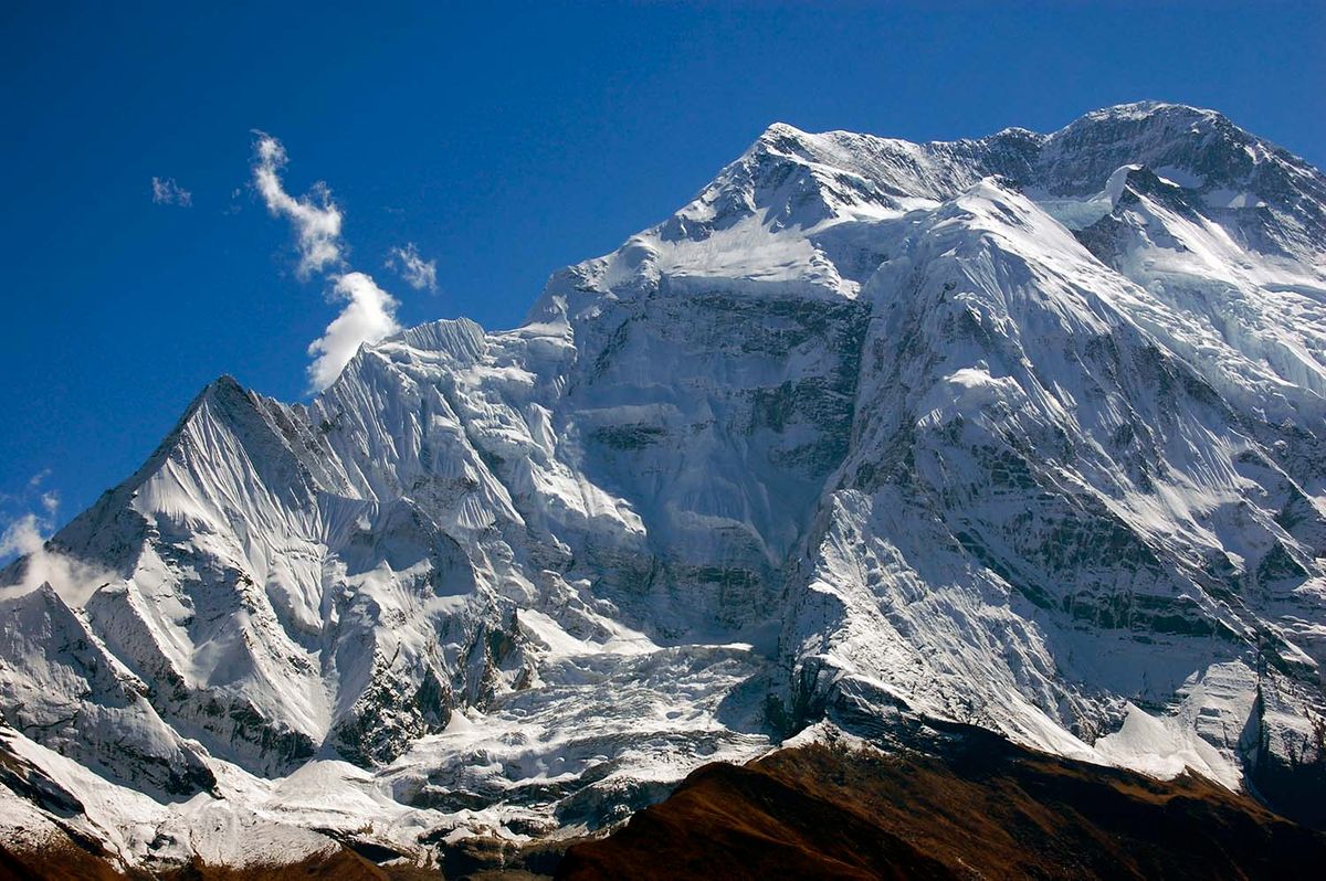 Chame (2670 m) – Pisang (3200 m)