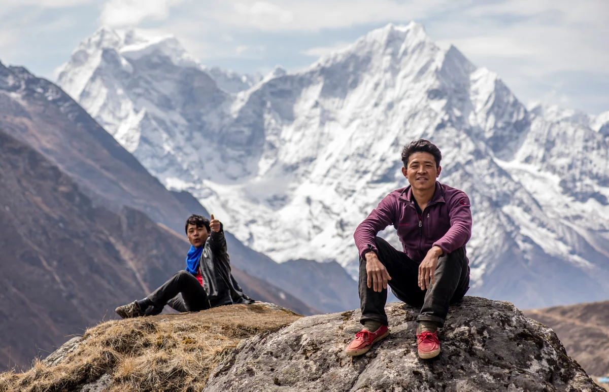 Katmandu (1400 m) – Lukla (2800 m) – Ghat (2550 m) – Phakding (2650 m)