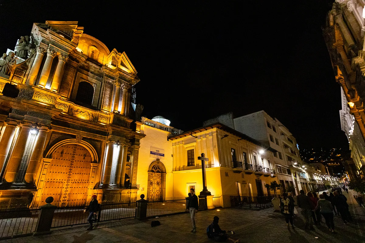 Quito – Lima