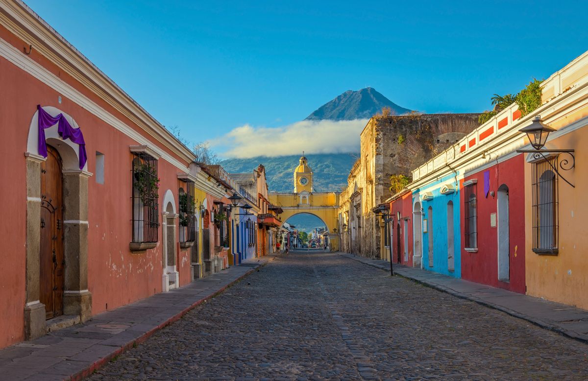 Antigua Guatemala –  Pacaya vulkán túra