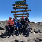 Megmásztam a Kilimandzsárót! – 5. nap: Barafu tábor (4680 m) – Stella Point (5752 m) – Uhuru csúcs (5895 m) – Millenium tábor (3820 m) 