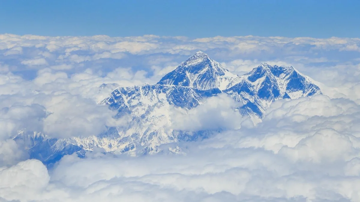Günsa (4274 m) – Lhásza – Peking – hazautazás