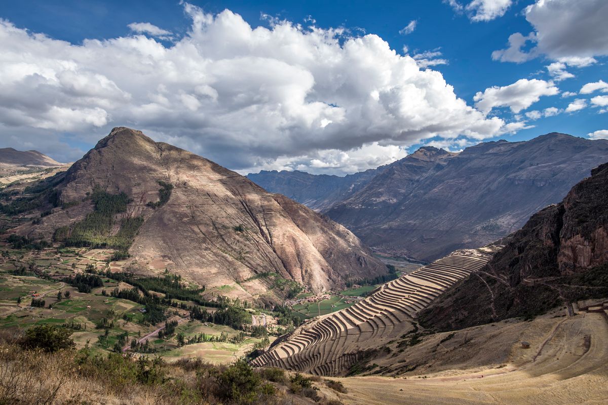 Puerto Maldonado – Cusco (3400 m) – A Szent Völgy inka kori emlékei: Sacsayhuaman (3600 m) – Quenco – Puka Pukara – Pisac (2800 m)