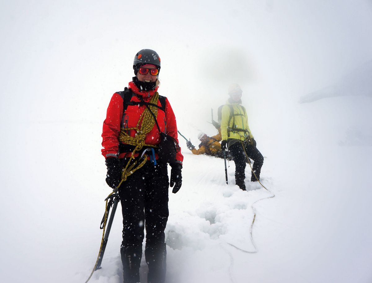 Huaraz (3000 m) – Llanganuco-völgy – Cebollapampa (3850 m) – Pisco alaptábor (4600 m)