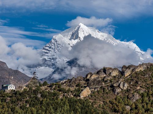Mesék a Mount Everest alaptábor túráról – 1. rész: Úton a serpák fővárosába, Namche Bazaarba 