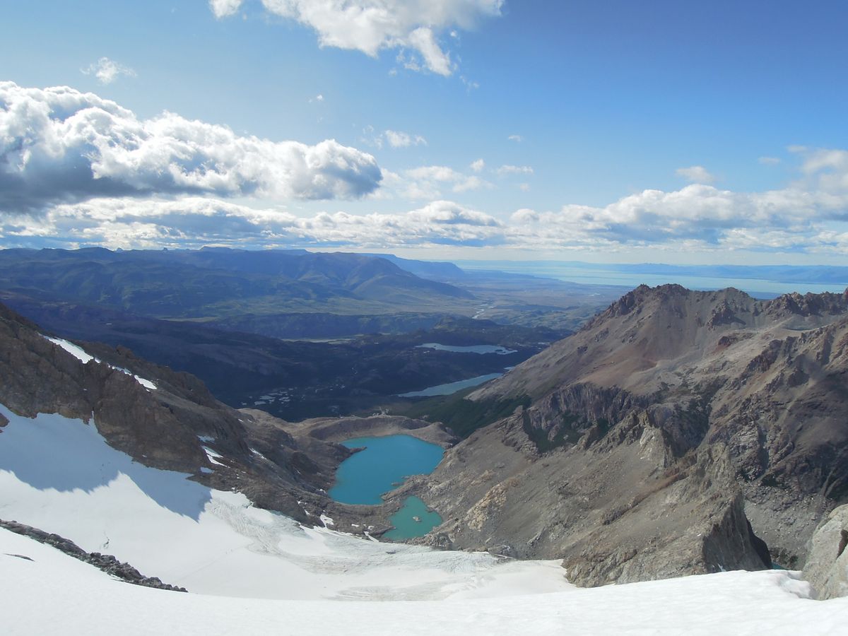 Lago Electrico (460 m) – Marconi-gleccser (1550 m) – 2. táborhely: Paso Marconi (1550 m)